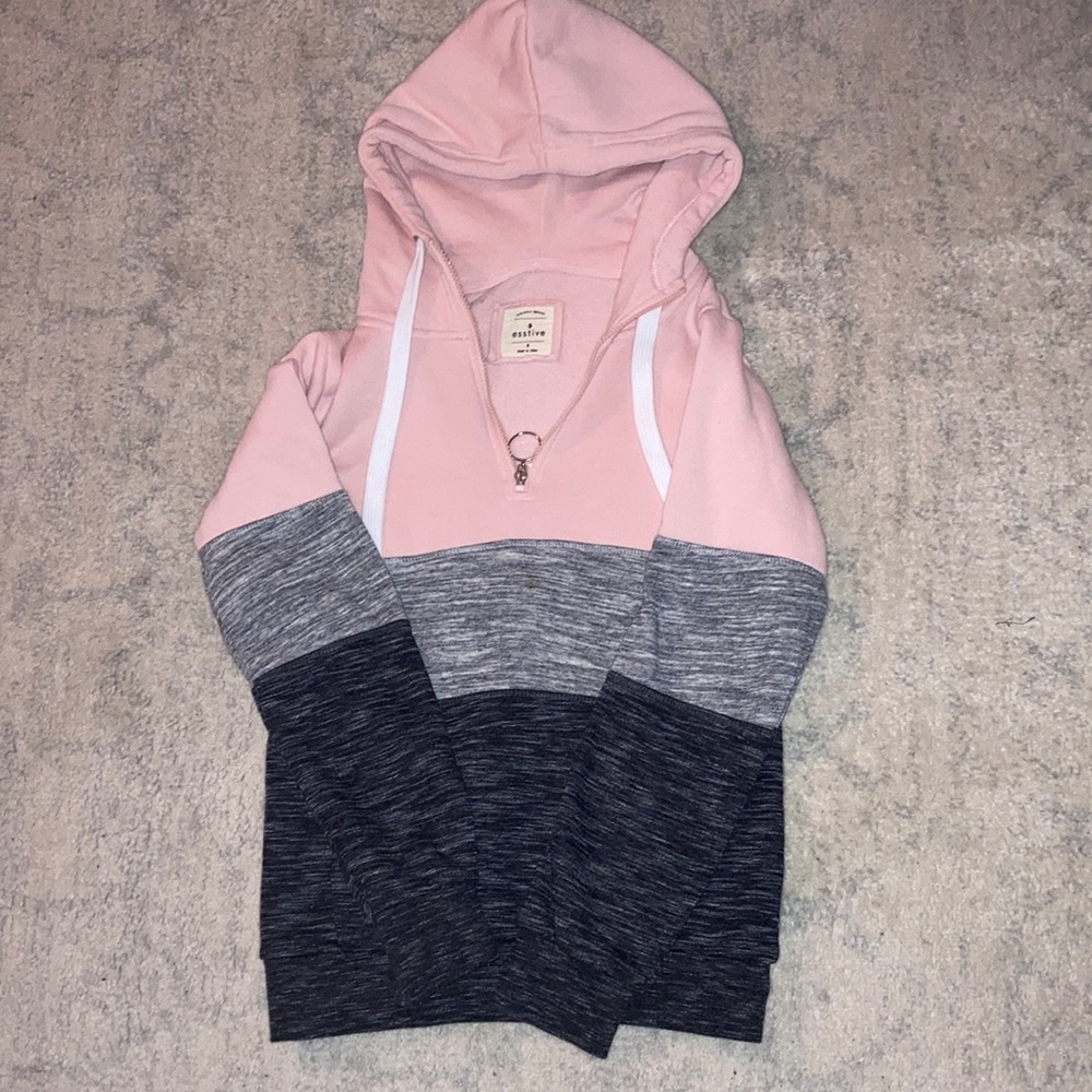 Cute pink sweatshirt!